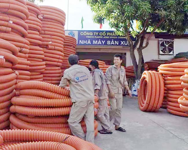 cap ong nhua gan xoan hdpe tai lai chau